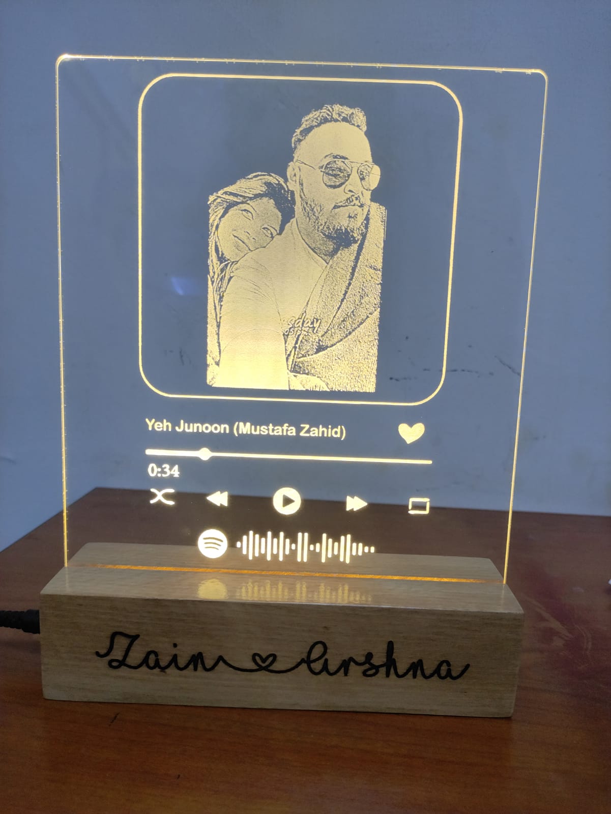 Engraved Music Themed Photo Lamp