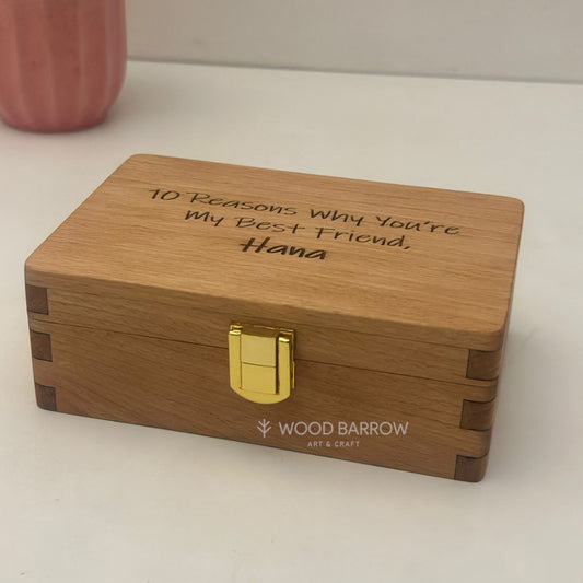 Forever Friends: Personalized Wooden Gift Box – A Thoughtful Keepsake for Your Friendship