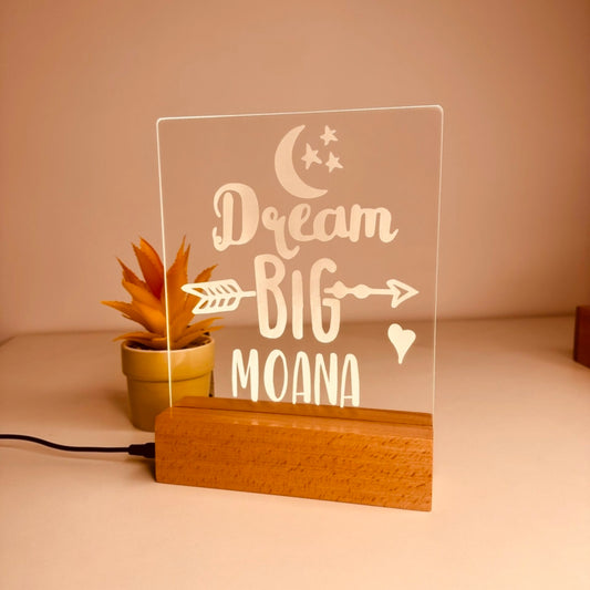  Engraved Table Lamp 
